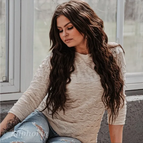 Handmade Lace Back Knit Top - Picture 3 of 3